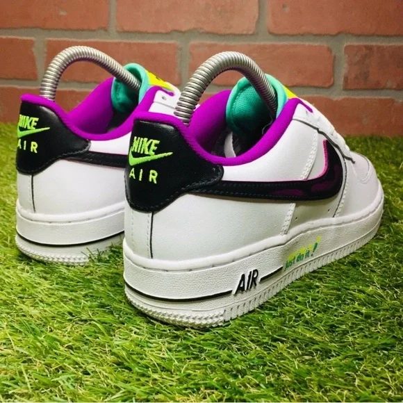 Nike Air Force 1 LV8 (GS) - Picture 7 of 10